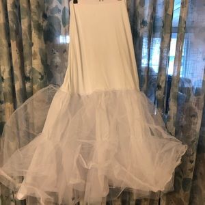 A-line petticoat wedding underskirt